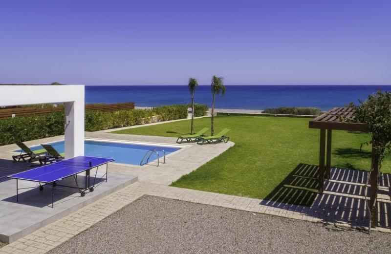 Antonoglou Beach Villas - Lahania エクステリア 写真